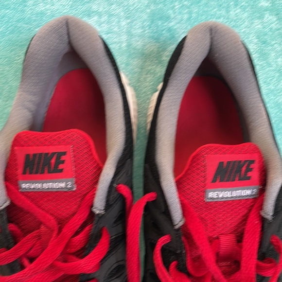 Men Nike Revolution 2 - Picture 11 of 11